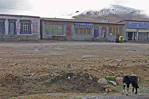  tibetisches Strassendorf